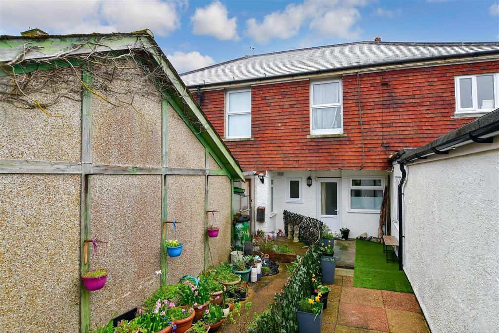 2 bed flat for sale in Beauxfield, Whitfield, Dover, Kent CT16 Zoopla