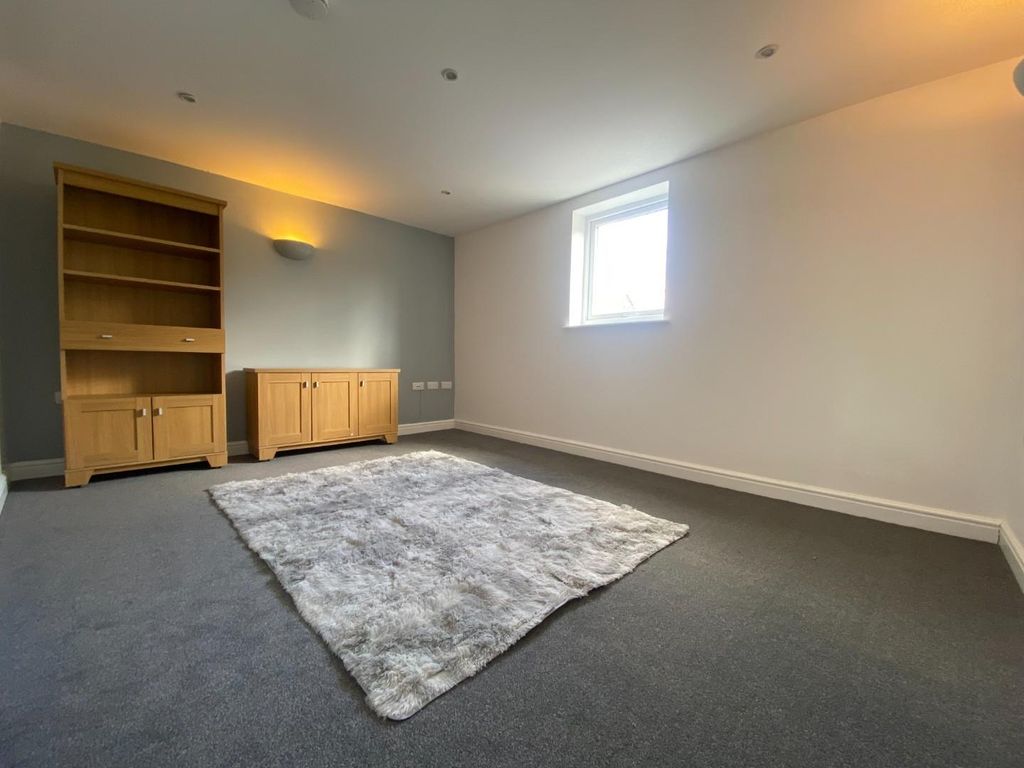 2 bed flat to rent in Eastgate, Aberystwyth SY23 Zoopla