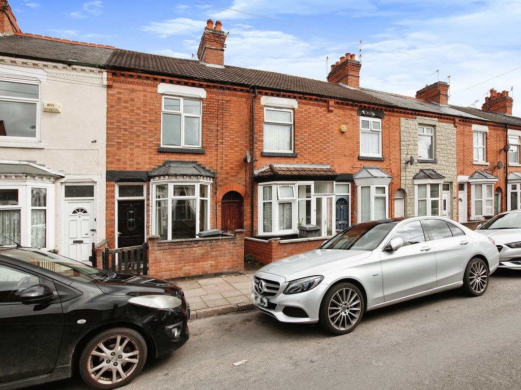 3 bed terraced house for sale in Danvers Road, Leicester LE3, £145,000