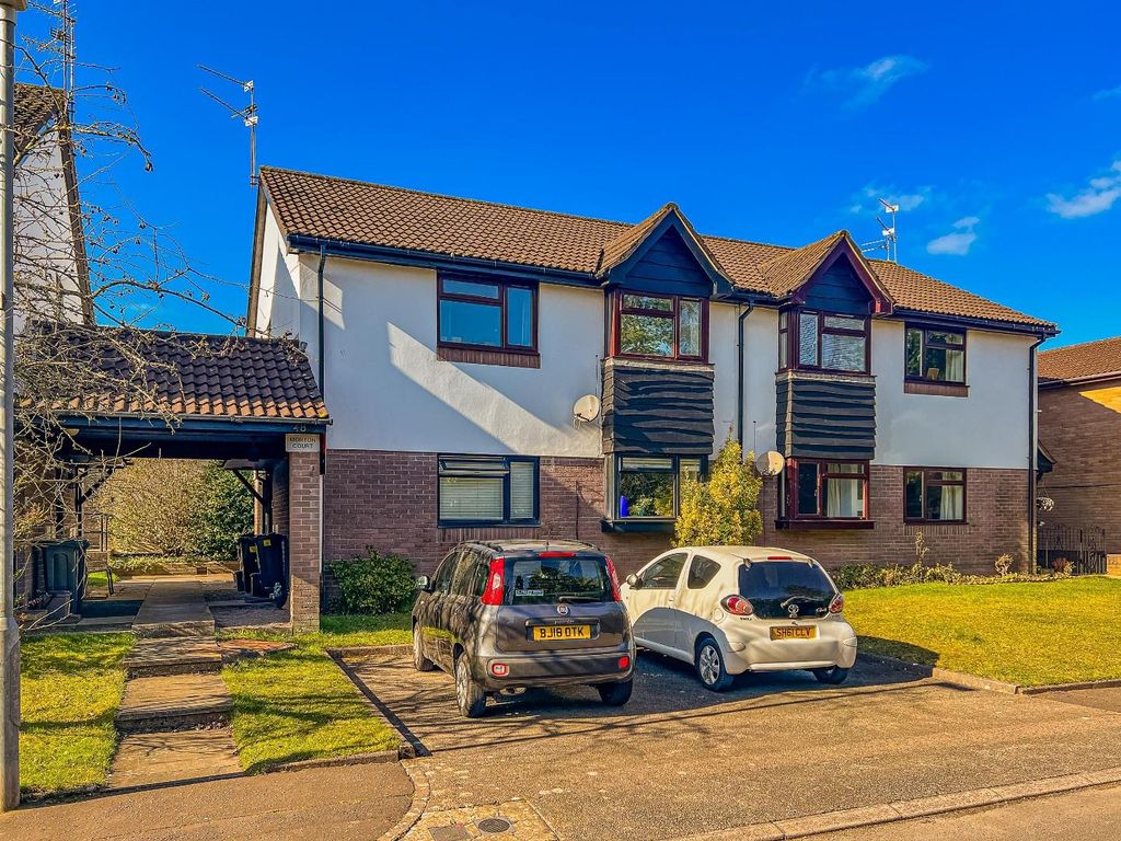 2 bed flat for sale in Heath Park Drive, Heath, Cardiff CF14 Zoopla