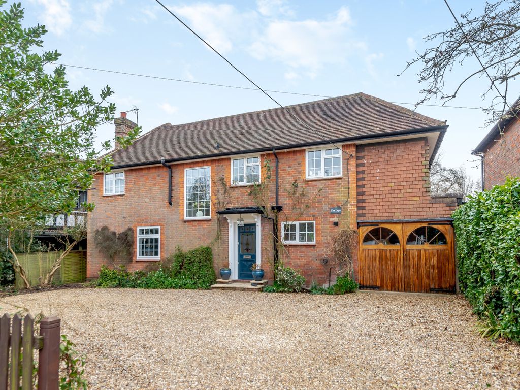 5 bed detached house for sale in Longfield Drive, Amersham HP6 - Zoopla