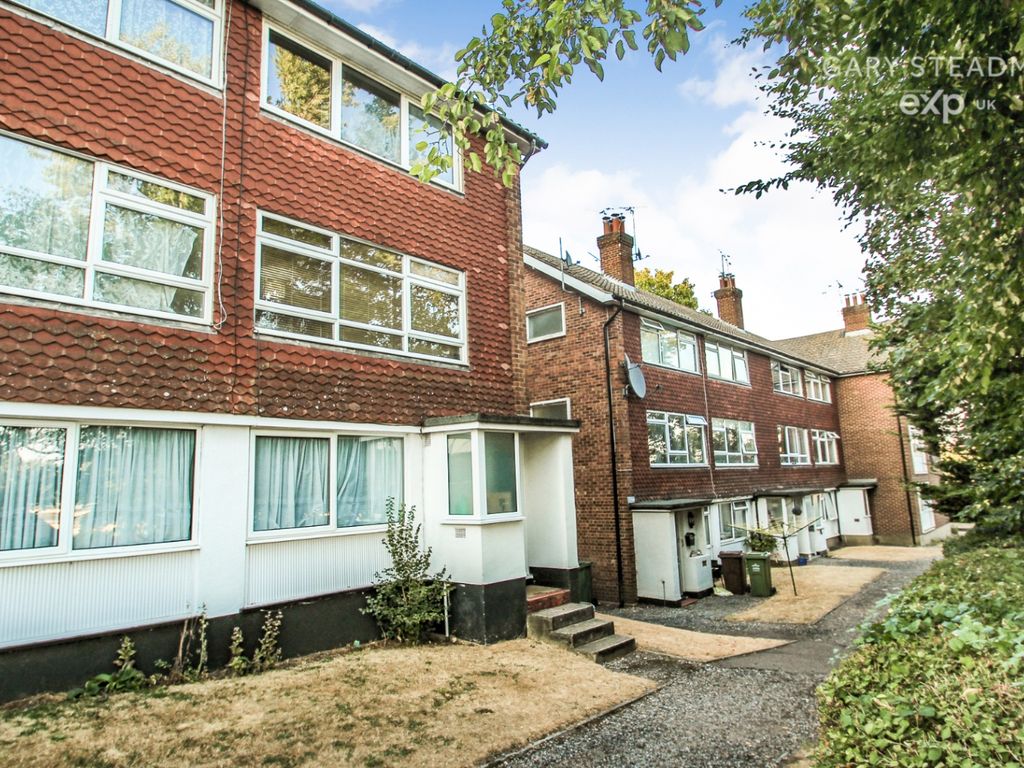 2 bed flat to rent in Oakfield Lane, Dartford DA1 Zoopla