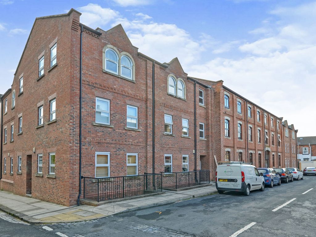 2 bed flat for sale in Heritage Court, Darlington DL3 Zoopla