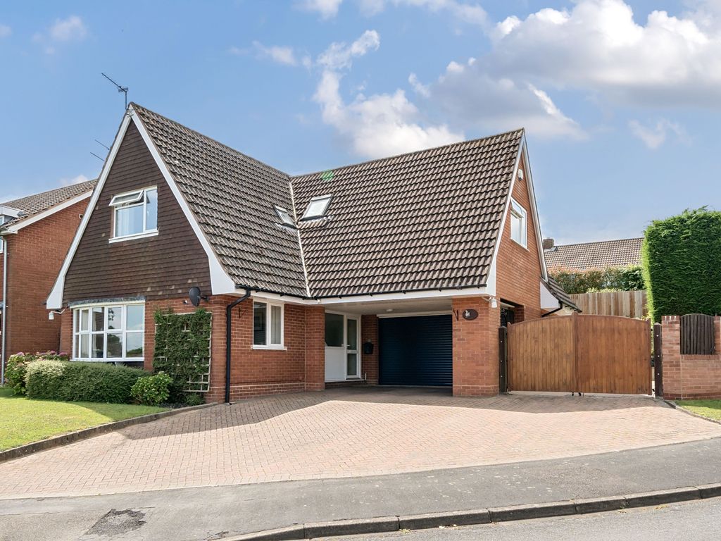 4 bed detached house for sale in Valley View, Bewdley DY12, £495,000
