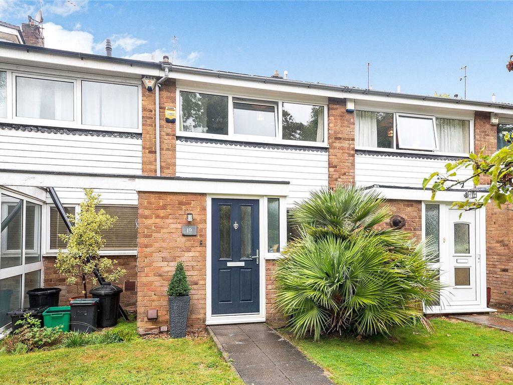 2 bed property for sale in Ainsdale Close, Orpington, Kent BR6 - Zoopla