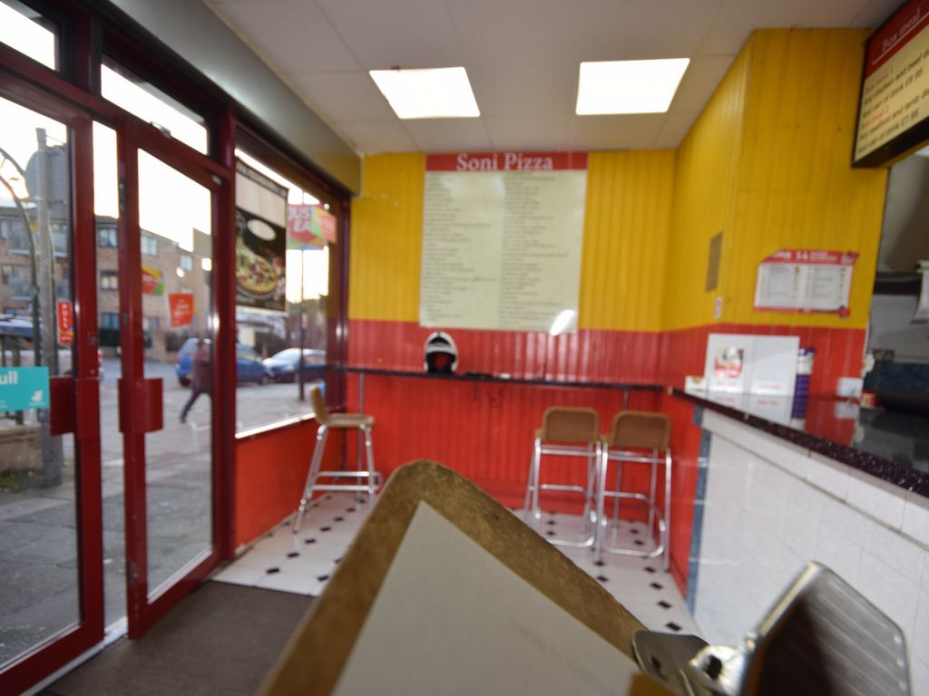 Retail premises to let in Neasden Lane North, London NW10, £95,000 pa