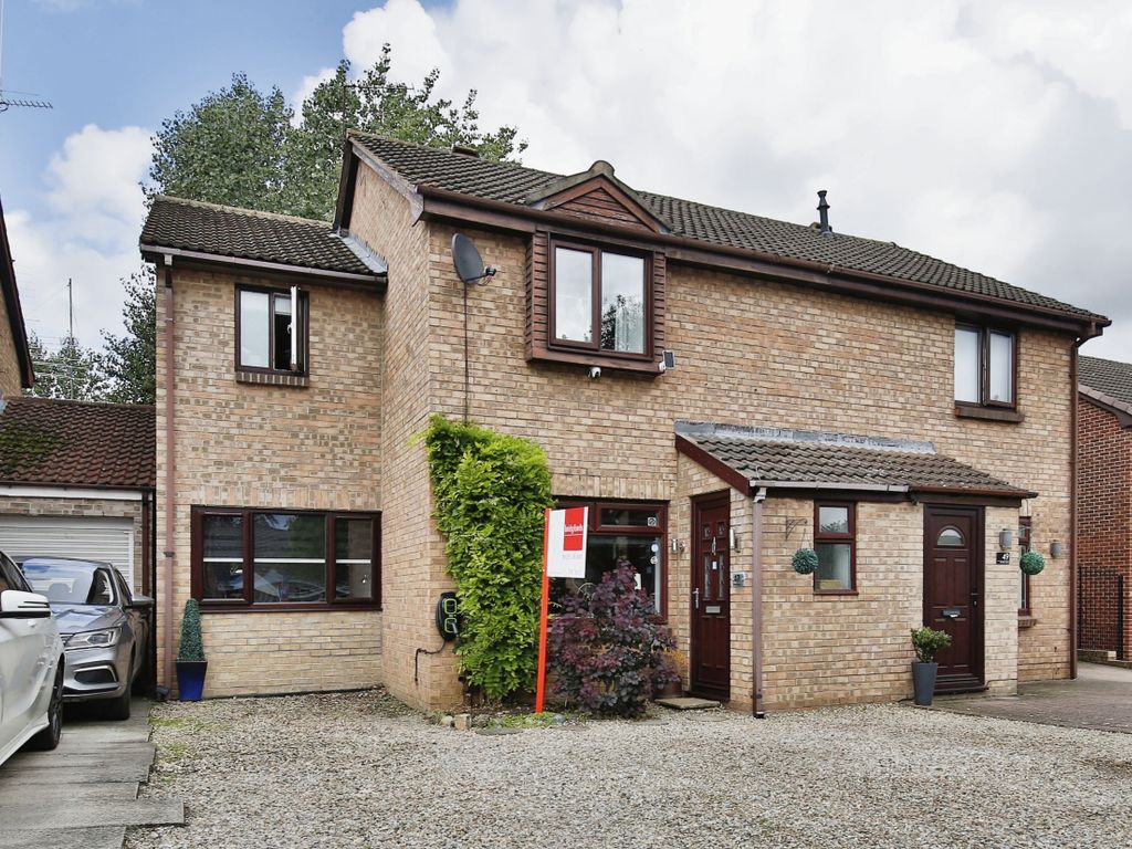 4 bed semidetached house for sale in Amiens Close, Darlington, Durham