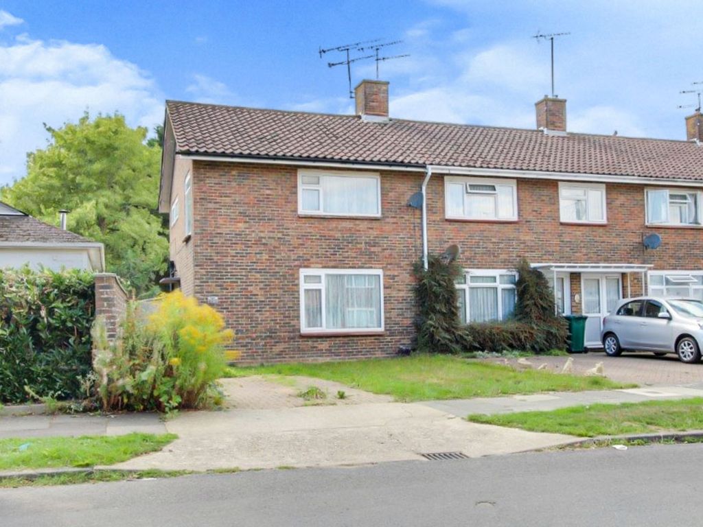 Weddell Road, Crawley RH10  