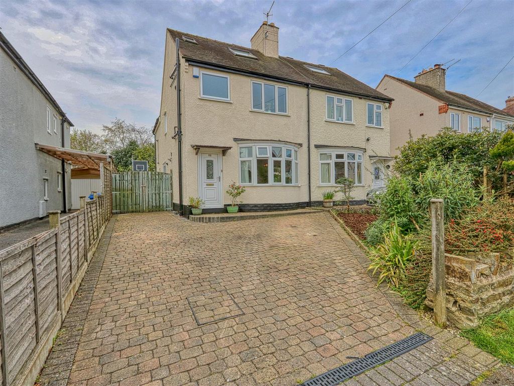4 bed semidetached house for sale in Manor Road, Ashgate, Chesterfield