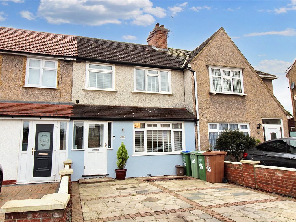 3 bed terraced house for sale in Glenview, London SE2, £450,000 Zoopla