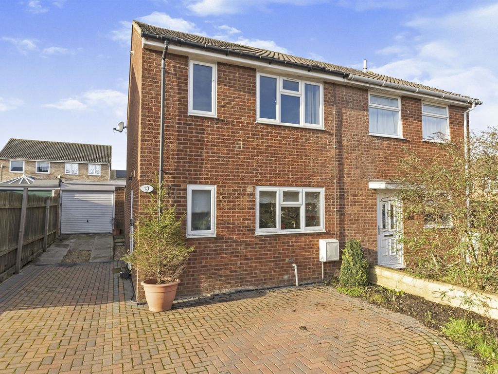 3 bed semidetached house for sale in Airedale Road, Stamford PE9 Zoopla