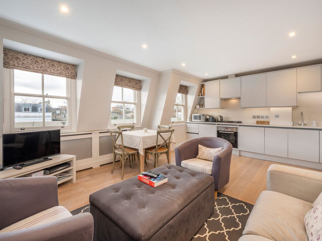 2 bed flat to rent in Aldridge Road Villas, Westbourne Park W11, £3,000