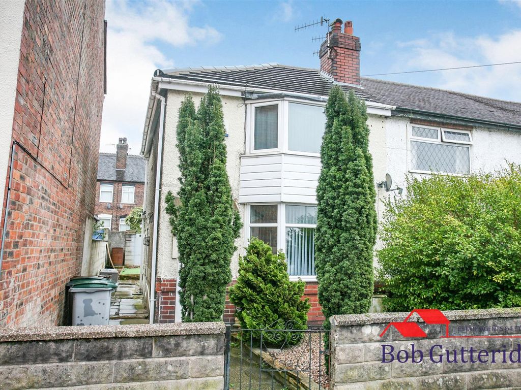 2 bed town house for sale in Brocksford Street, Fenton, StokeOnTrent ST4 Zoopla