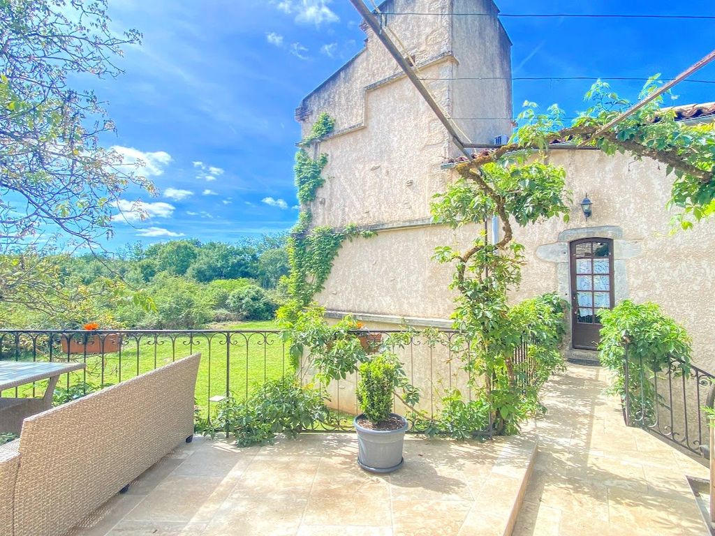 5 bed property for sale in Saint Antonin Noble Val, Tarn Et Garonne