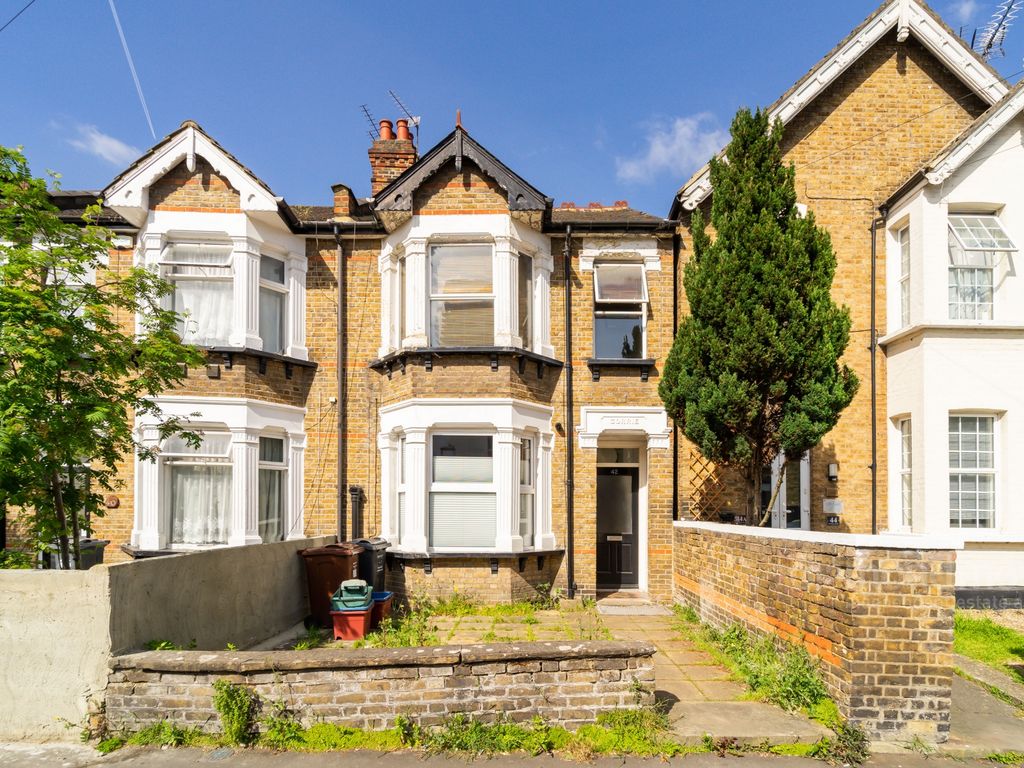 2 bed for sale in Montague Road, Hounslow TW3 Zoopla