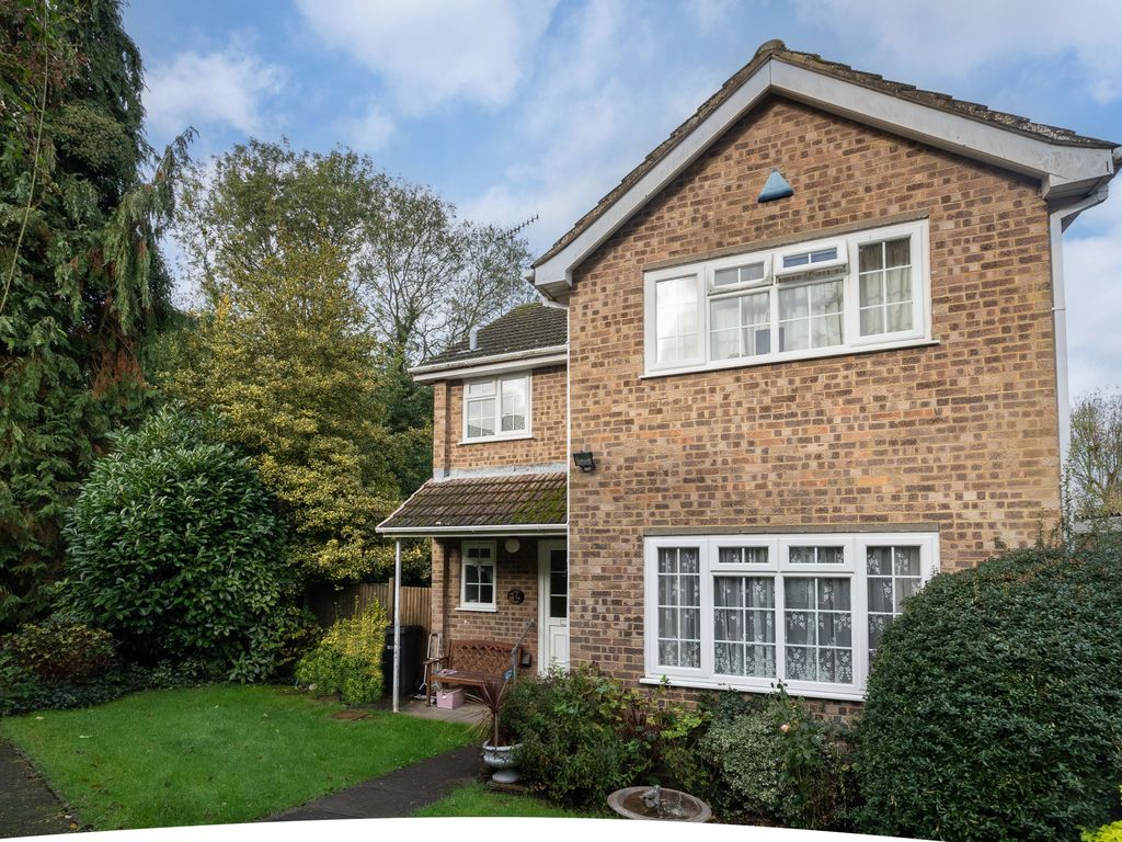 3 bed detached house for sale in Eccles Hill, North Holmwood, Dorking