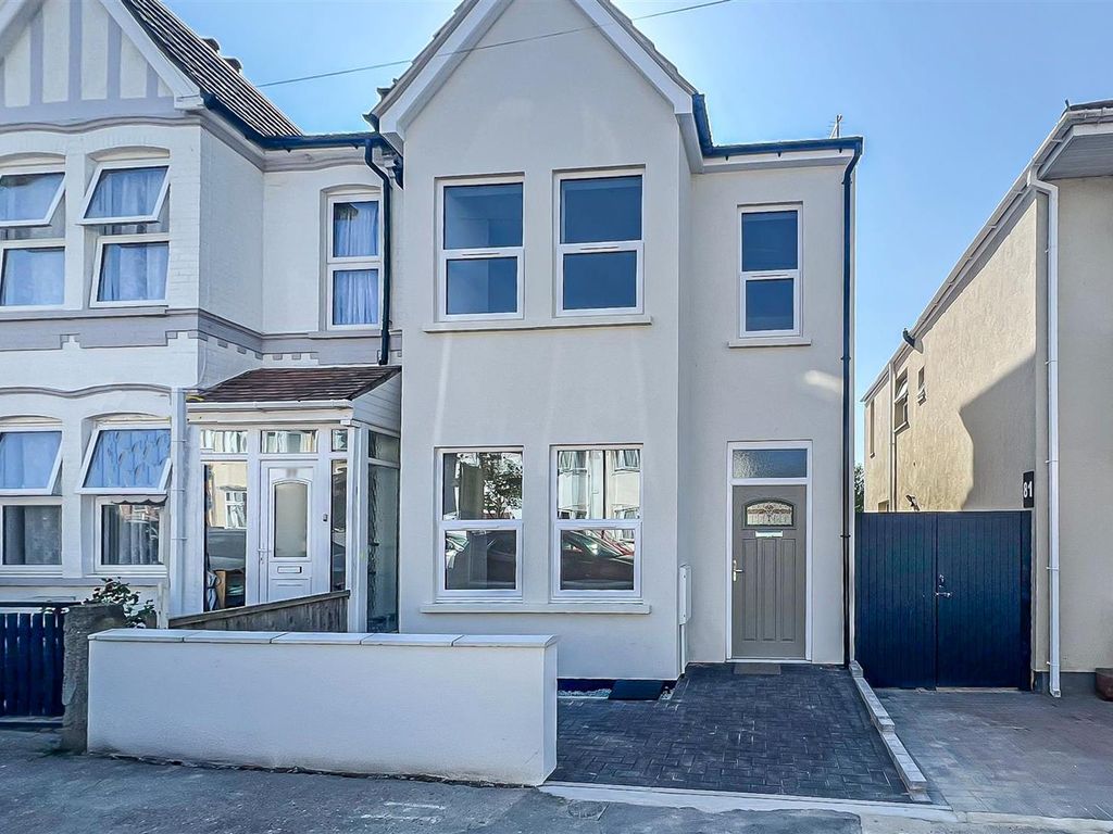 New home, 4 bed semidetached house for sale in Westcliff Park Drive