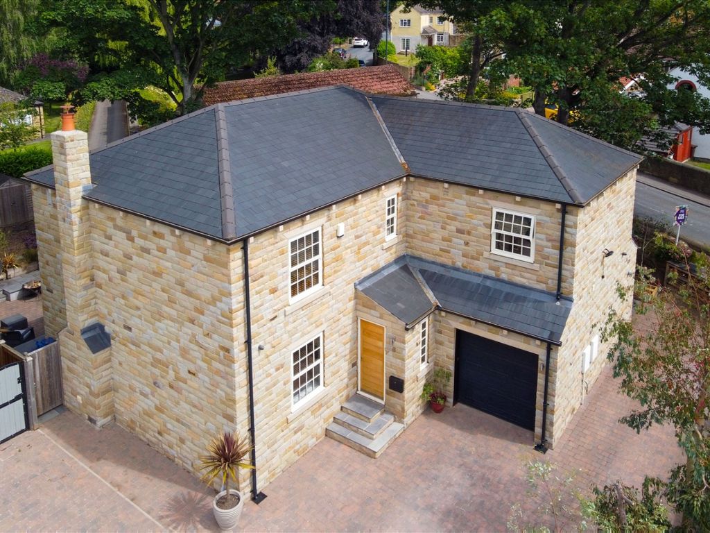 5 bed detached house for sale in Pontefract Road, High Ackworth WF7