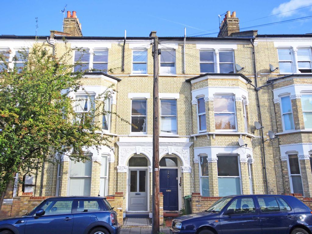 2 bed flat to rent in Ferndale Road, London SW4, £2,197 pcm Zoopla