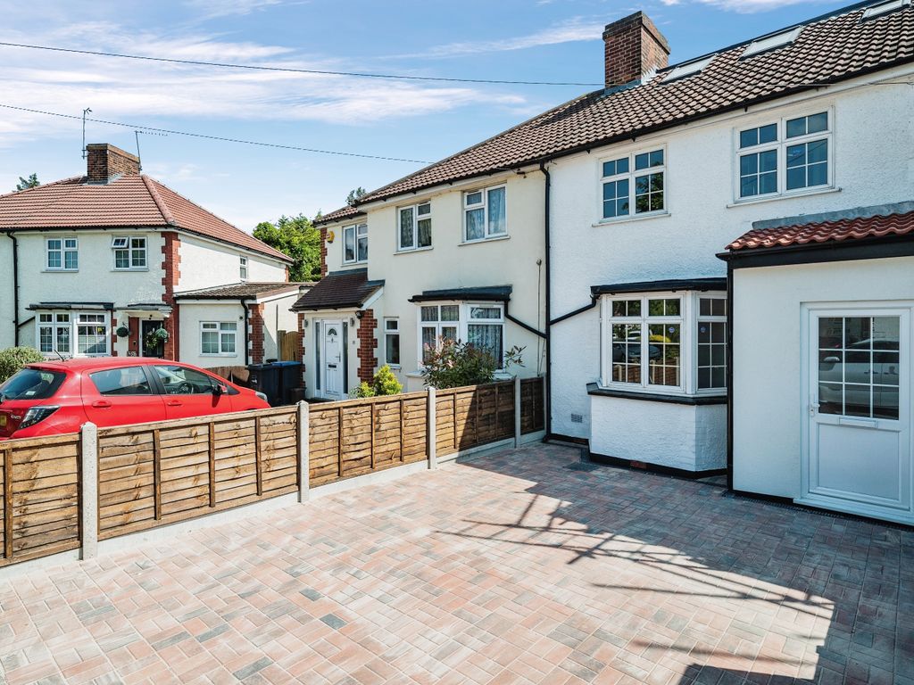 4 bed terraced house for sale in Leighton Road, Enfield EN1 Zoopla