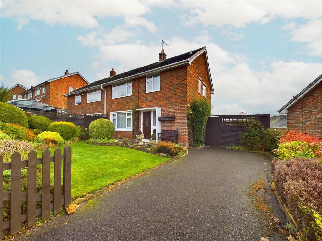 3 bed semidetached house for sale in Shelford Road, Gedling, Nottingham NG4, £190,000 Zoopla