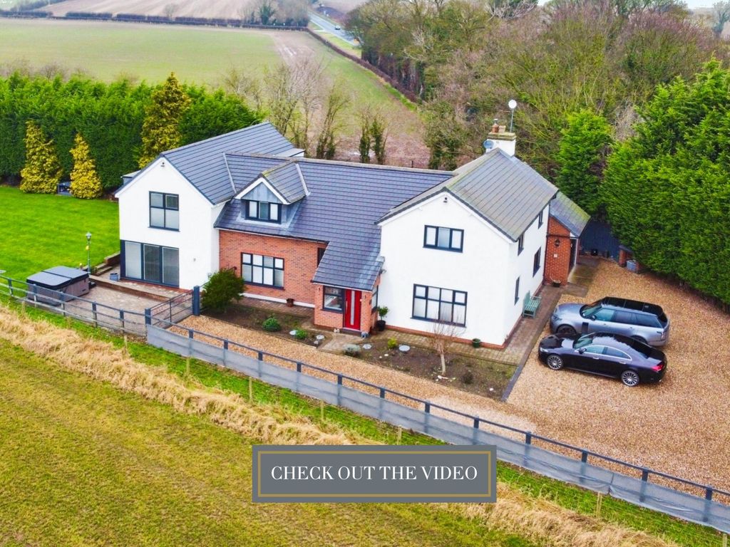 4 bed detached house for sale in Malton Road, Cherry Burton, Beverley