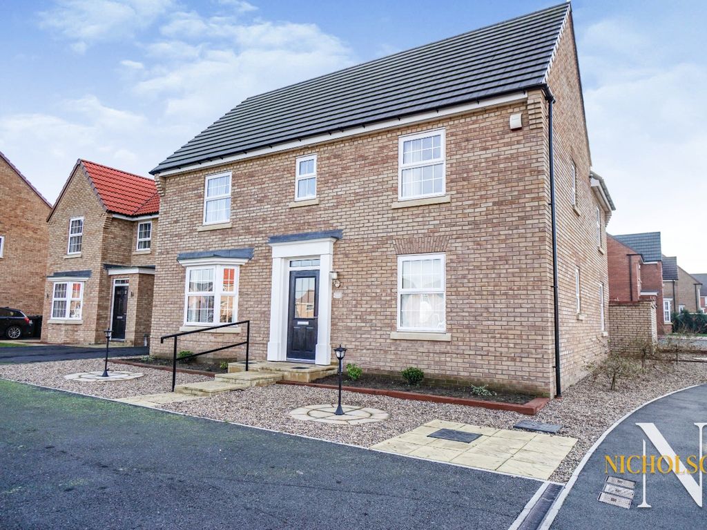 4 bed detached house for sale in Merlin Drive, Auckley, Doncaster
