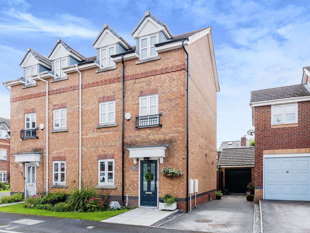 4 bed semidetached house for sale in Dysart Street, Great Moor