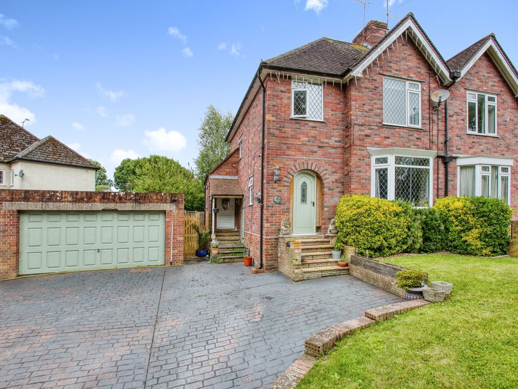 3 bed semidetached house for sale in Mudford Road, Yeovil, Somerset