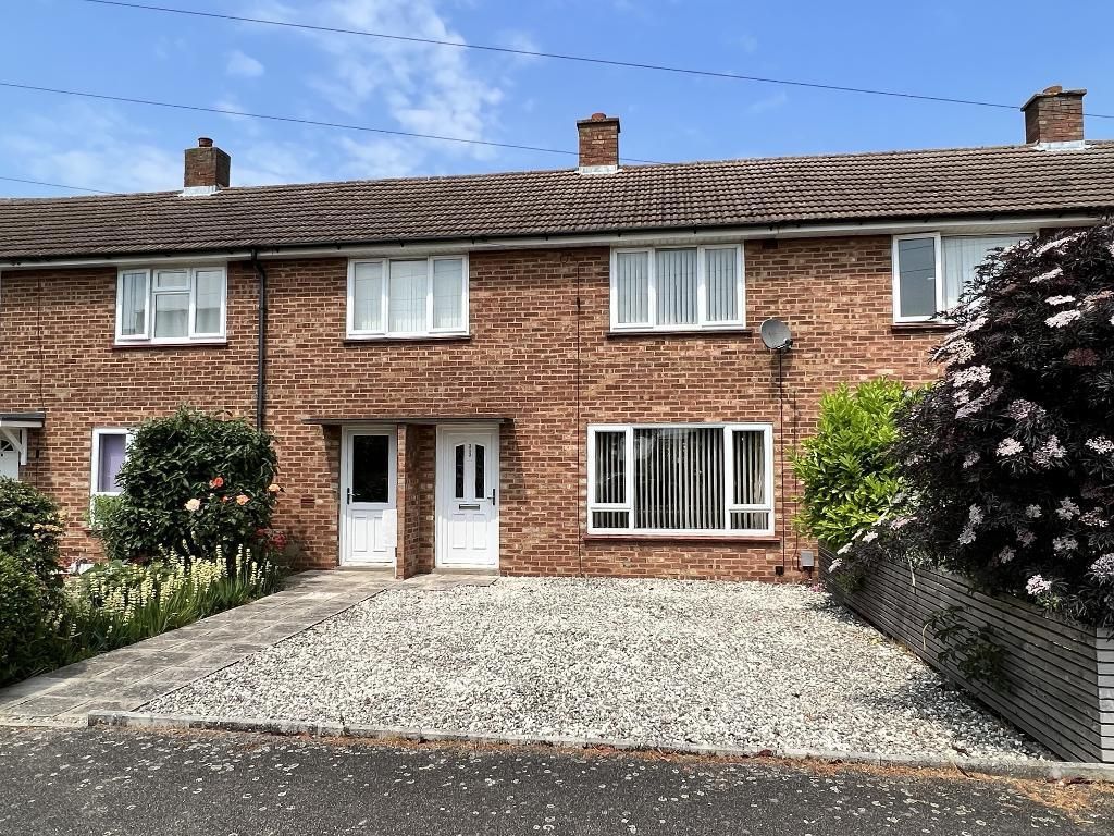 2 bed terraced house for sale in Queens Drive, Bedford MK41 Zoopla