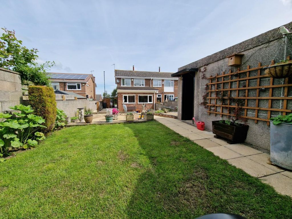 3 bed end terrace house for sale in Whitchurch Lane, Whitchurch