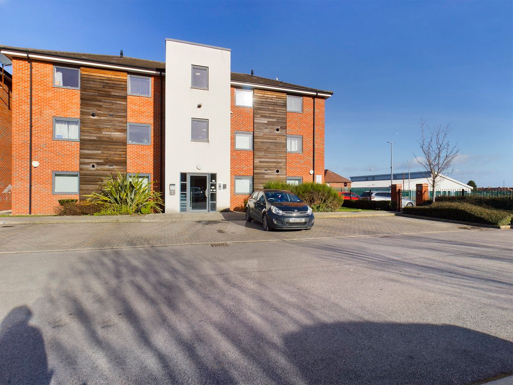 2 bed flat to rent in Mere Lane, Armthorpe, Doncaster DN3 Zoopla