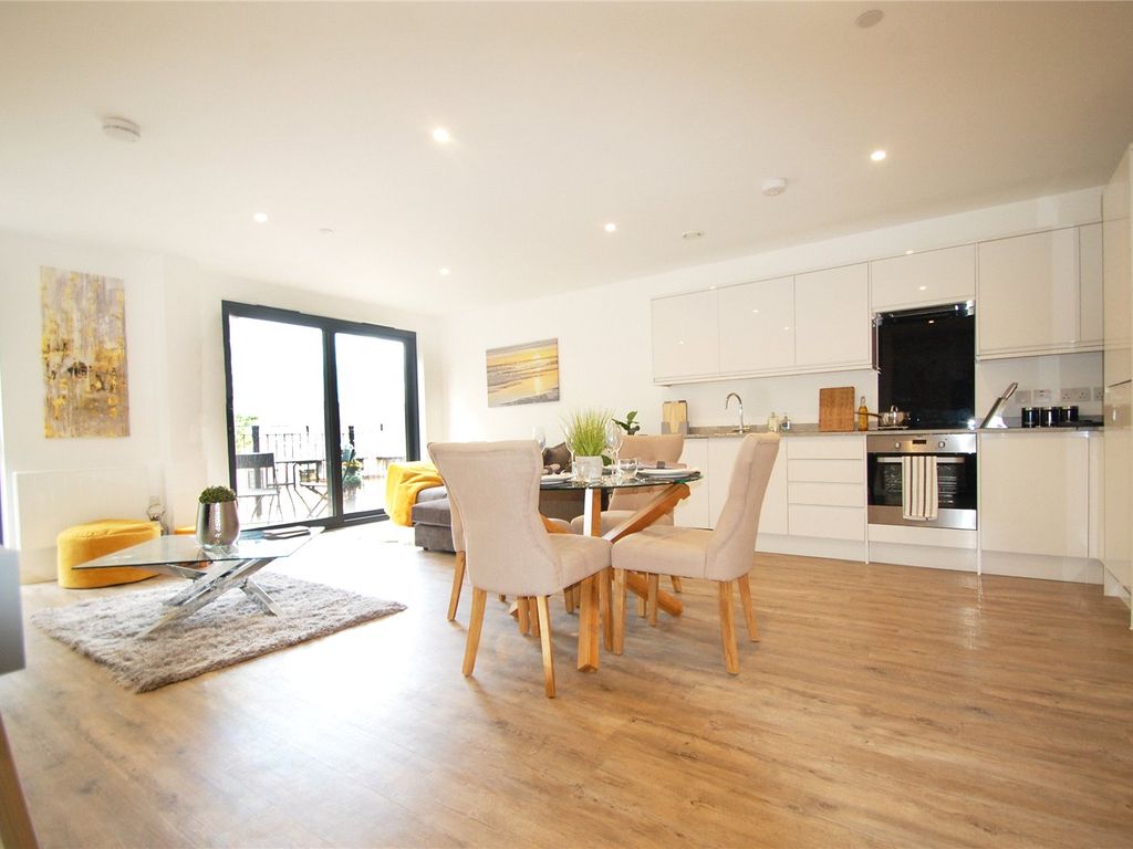 New home, 1 bed flat for sale in 6268 Oak End Way, Gerrards Cross