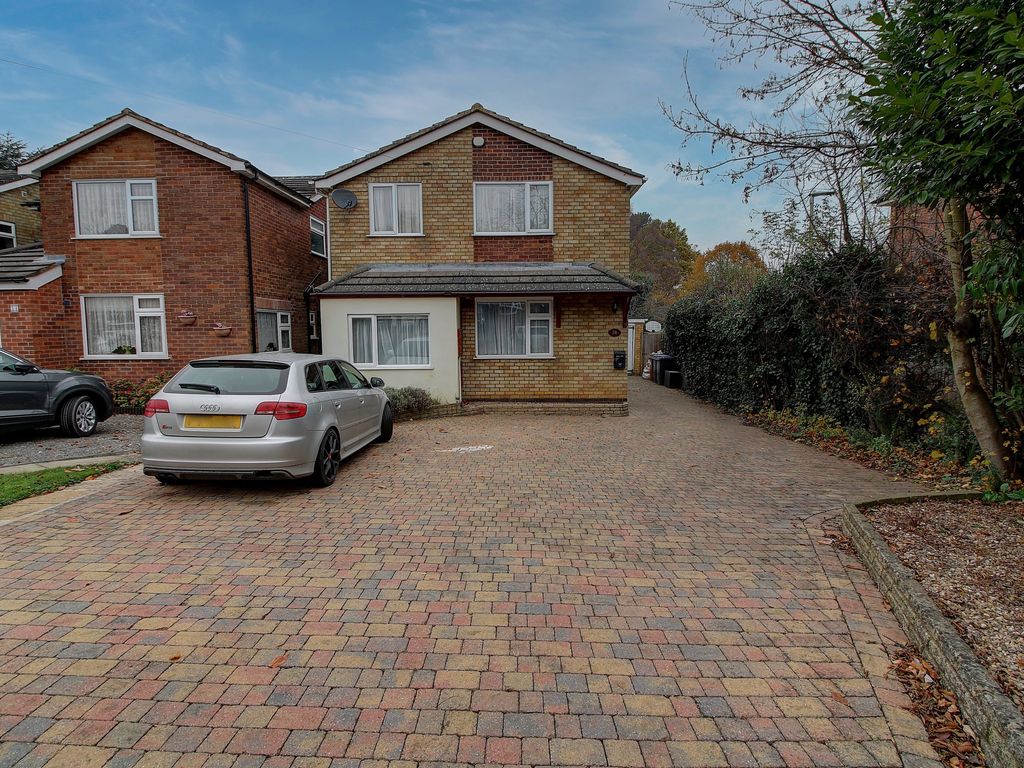 3 bed detached house for sale in Dean Road West, Hinckley LE10, £