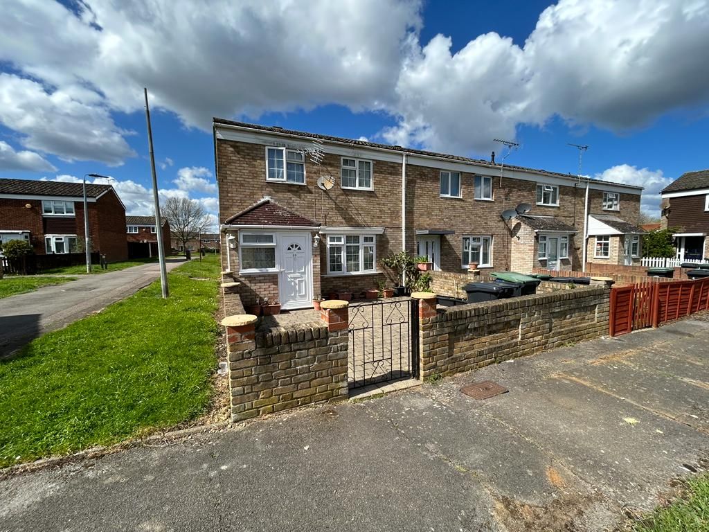 3 Bed End Terrace House For Sale In Fairways Waltham Abbey EN9 Zoopla 3 Bed End Terrace House For Sale In Fairways Waltham Abbey EN9 Zoopla