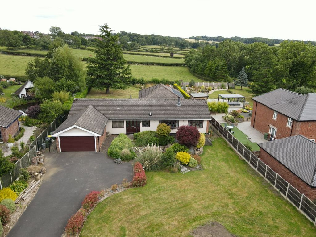 5 bed bungalow for sale in Golden Valley, Horsley Woodhouse, Ilkeston