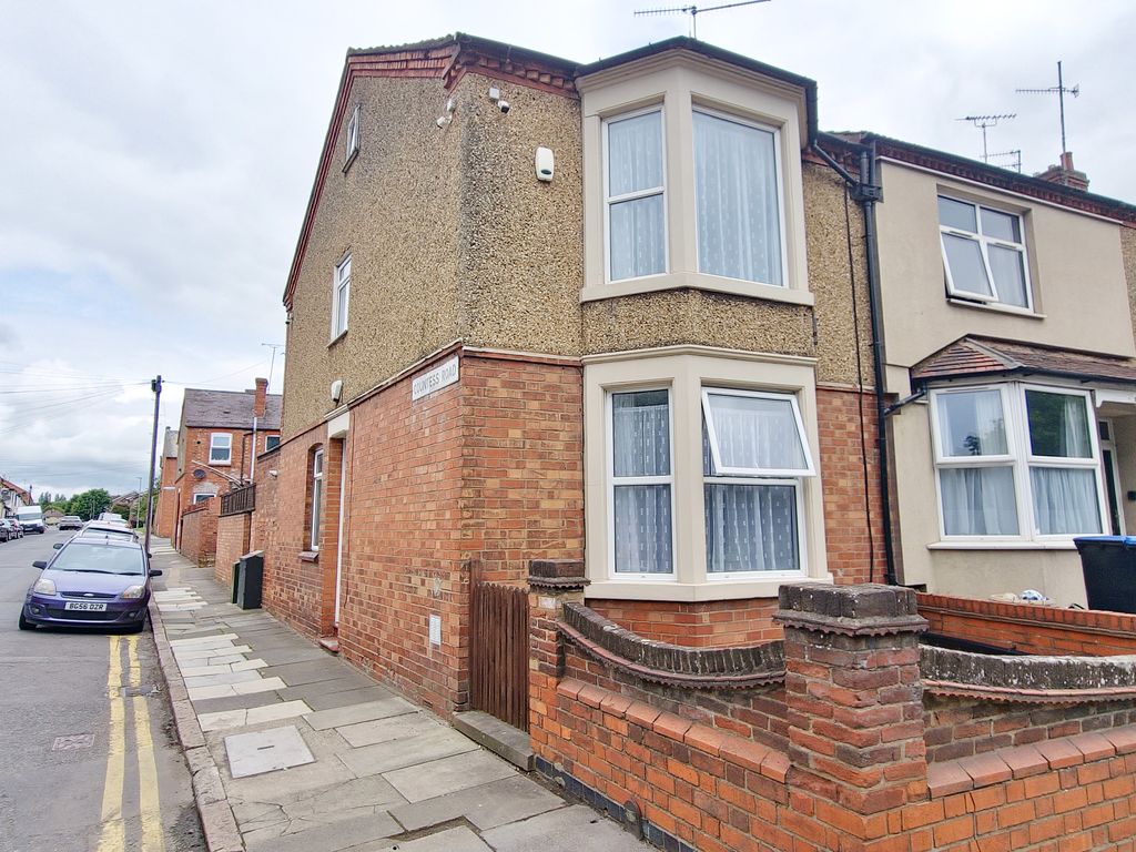 2 bed end terrace house for sale in Spencer Bridge Road, Northampton