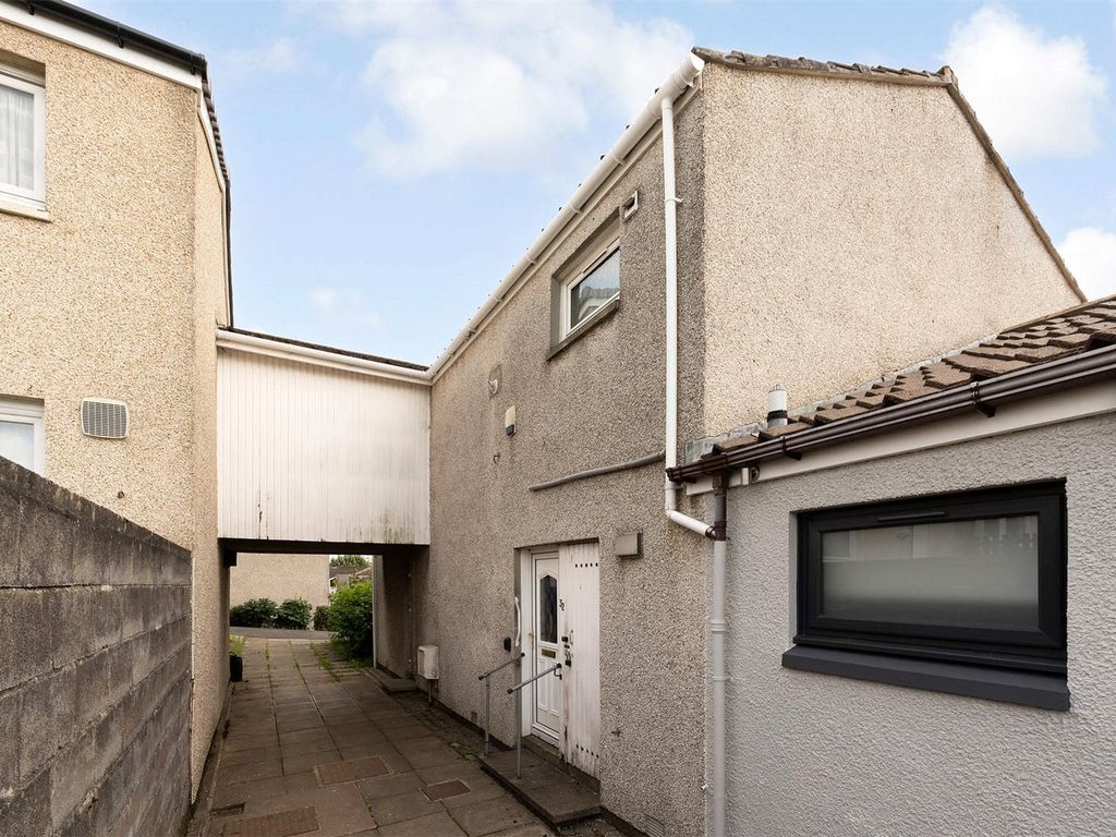 5 bed end terrace house for sale in Rannoch Drive, Cumbernauld, Glasgow