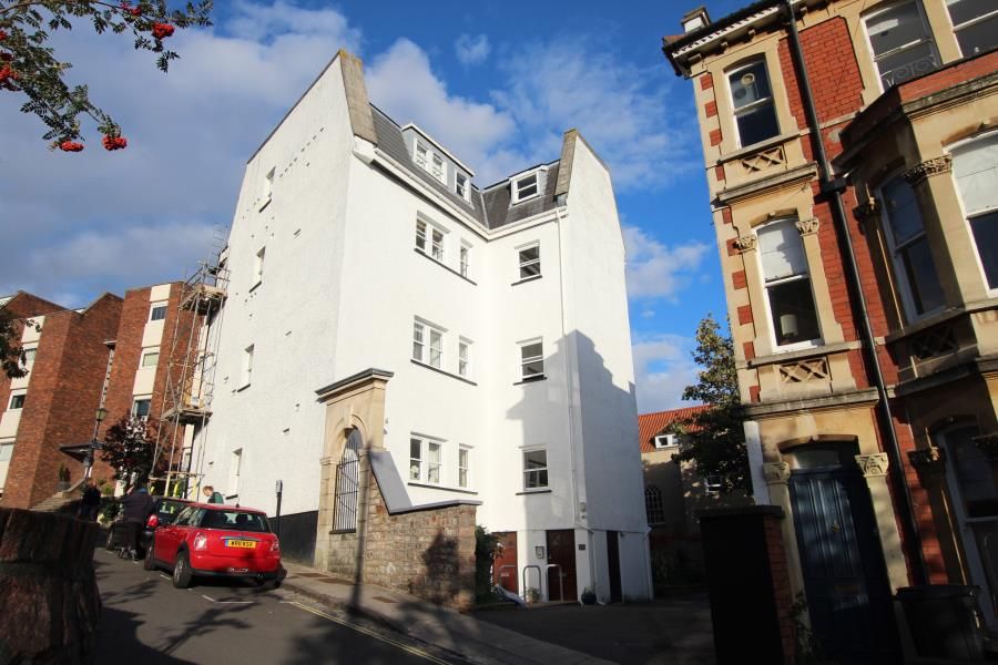 2 bed flat to rent in Granby Hill, Bristol BS8, £1,200 pcm Zoopla