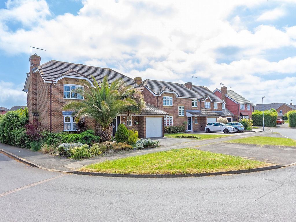 4 bed detached house for sale in Vaughan Drive, Kemsley, Sittingbourne