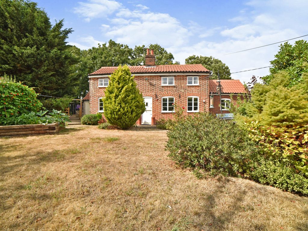 3 bed cottage for sale in Brick Kiln Lane, Shipdham, Thetford, Norfolk
