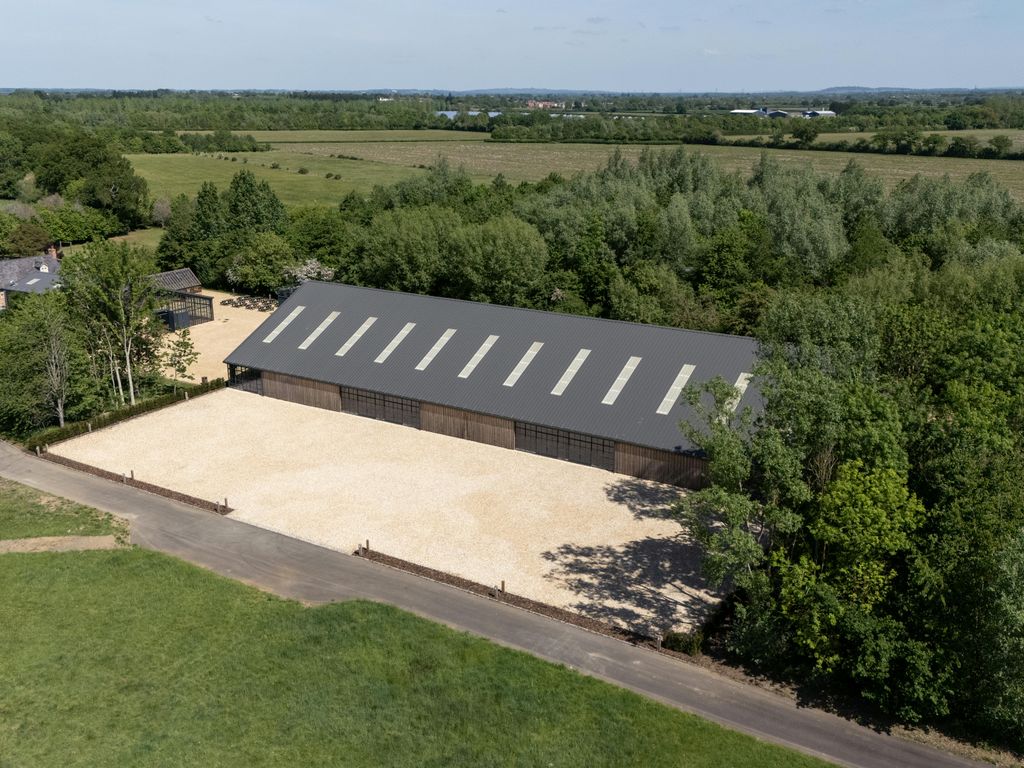 Box 5, Langford Lane, Boxengasse, Bicester OX25, Industrial to let, Non ...