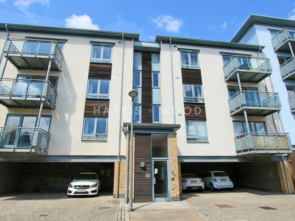 2 bed flat to rent in Quayside Drive, Colchester, Essex CO2 Zoopla