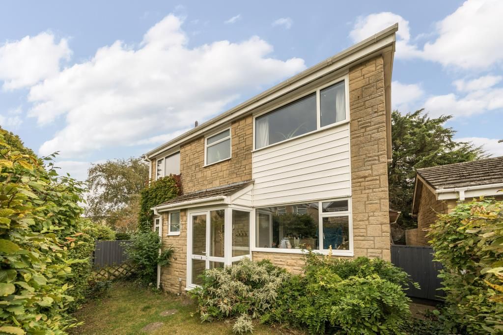 4 bed detached house for sale in Southlands, Aston OX18, £550,000 Zoopla