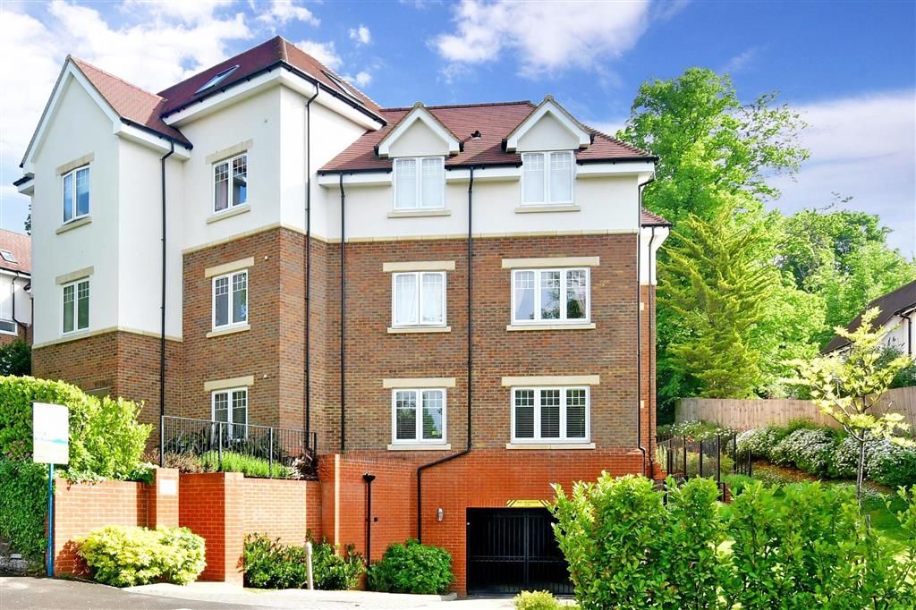 2 bed flat for sale in Russell Hill, Purley, Surrey CR8 Zoopla