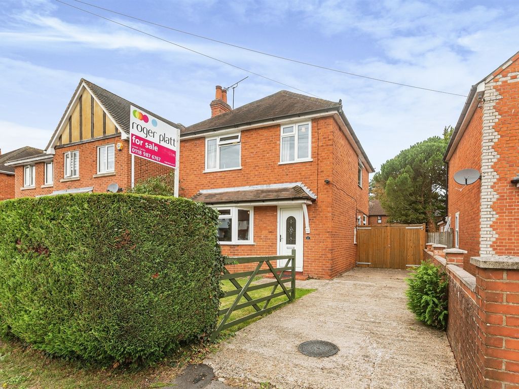 3 bed detached house for sale in Elm Road, Reading RG6, £430,000 Zoopla