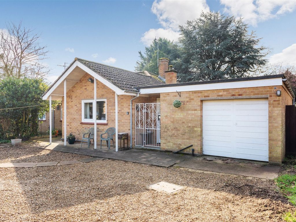 3 bed bungalow for sale in Margett Street, Cottenham, Cambridge CB24, £