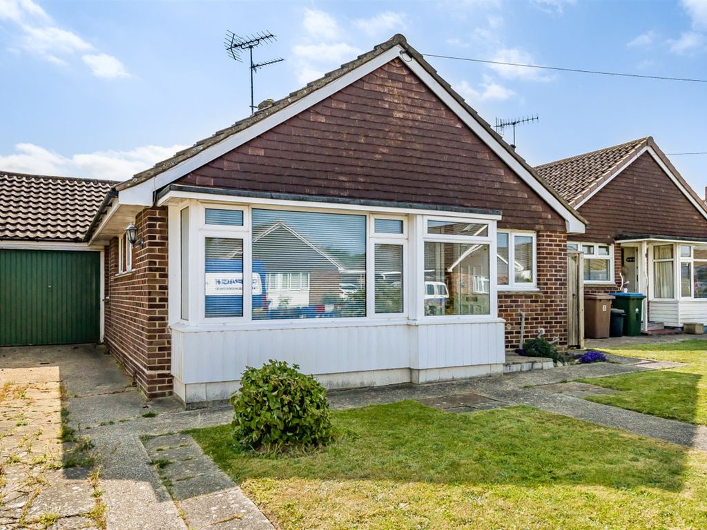 3 bed detached bungalow for sale in 10 Stalham Way, Felpham, Bognor