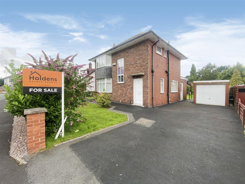 3 bed detached house for sale in Green Drive, Lostock Hall, Preston PR5