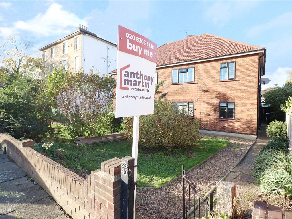 2 bed for sale in West Heath Road, Upper Abbey Wood, London